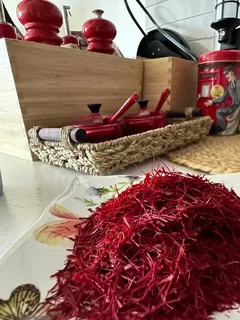 زعفران مرغوب سرگل با کیفیت مناسب و عطر مطبوع برای استفاده در آشپزی